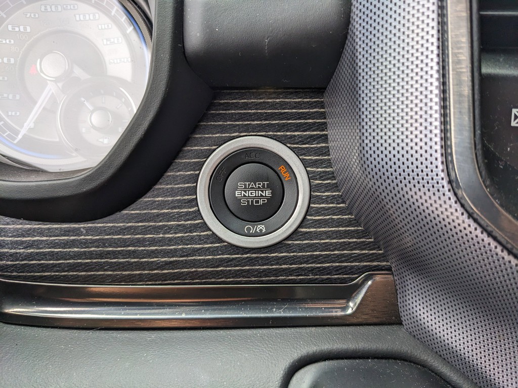 Ram 1500 Vehicle Full-screen Gallery Image 25