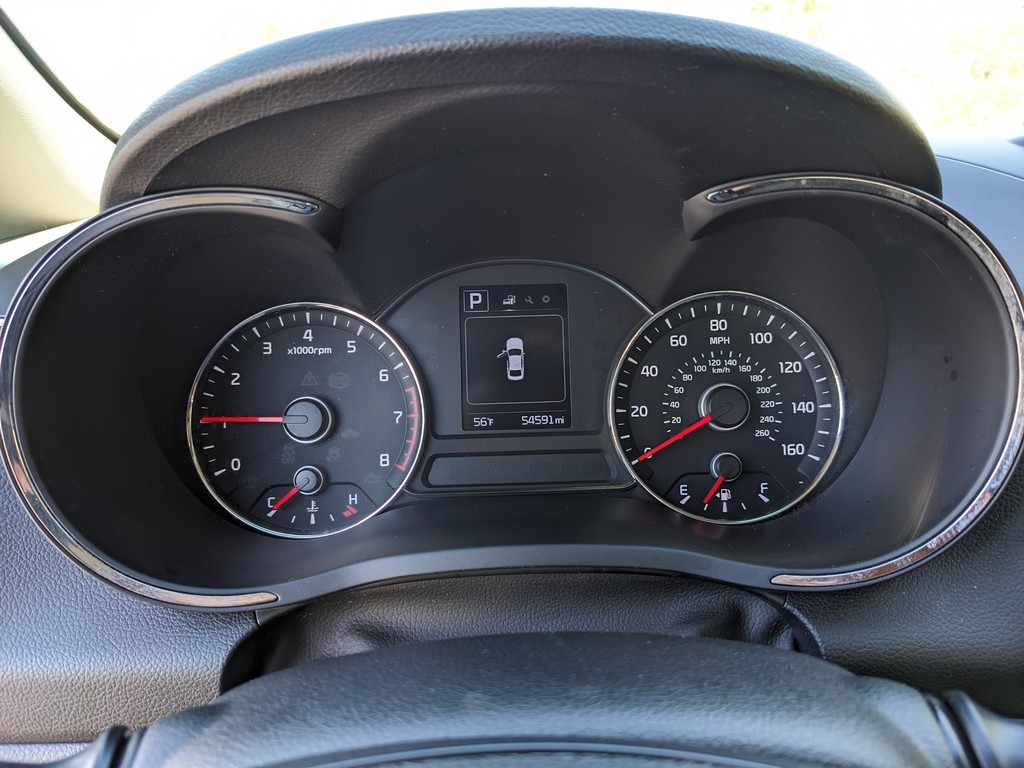 Kia Forte Vehicle Full-screen Gallery Image 27