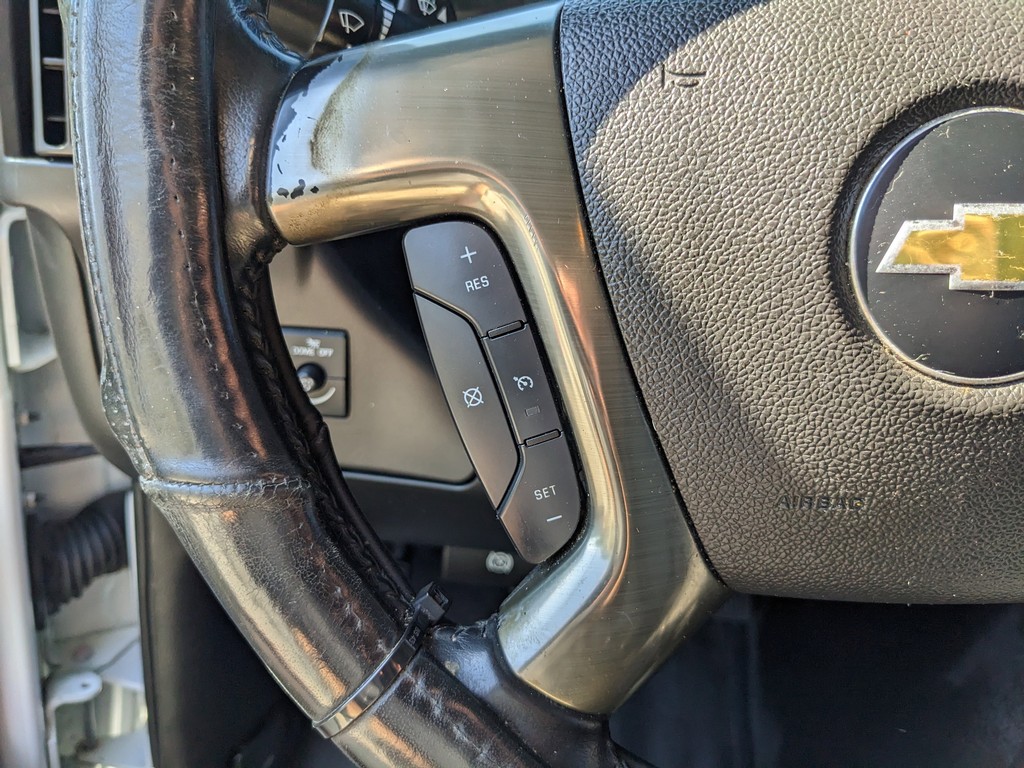 Chevrolet Express Cargo Van Vehicle Full-screen Gallery Image 12