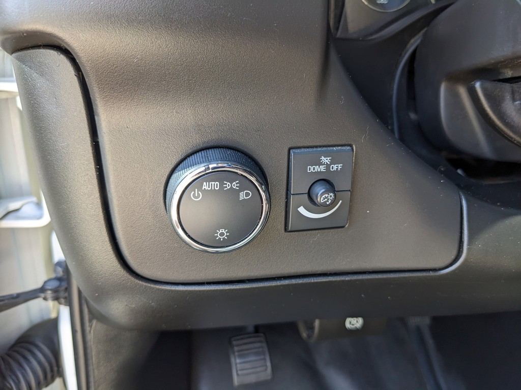 Chevrolet Express Cargo Van Vehicle Full-screen Gallery Image 16