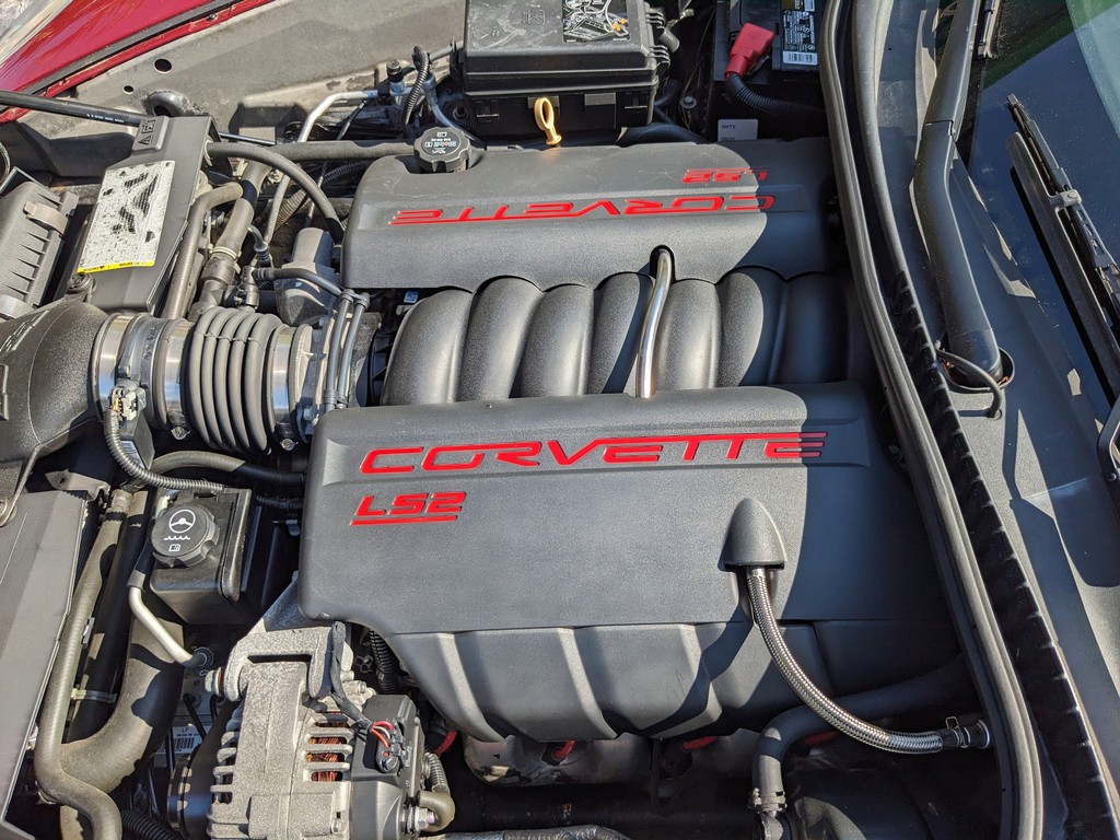 Chevrolet Corvette Vehicle Full-screen Gallery Image 07