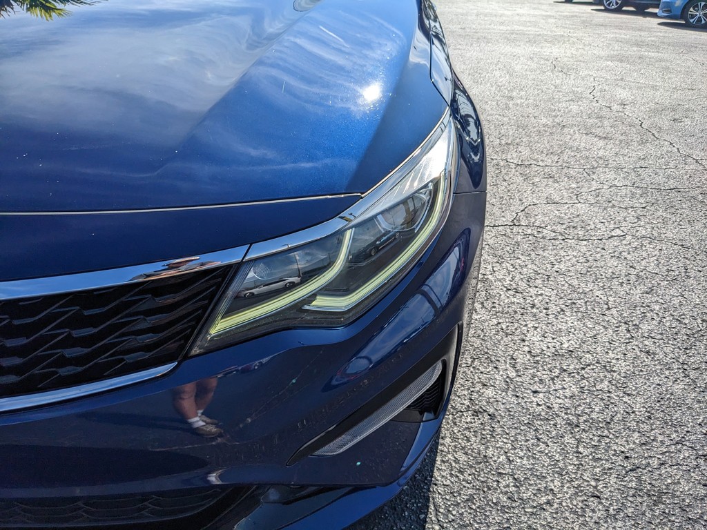 Kia Optima Vehicle Full-screen Gallery Image 07