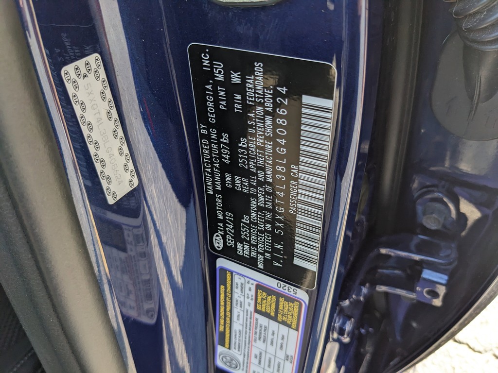 Kia Optima Vehicle Full-screen Gallery Image 32