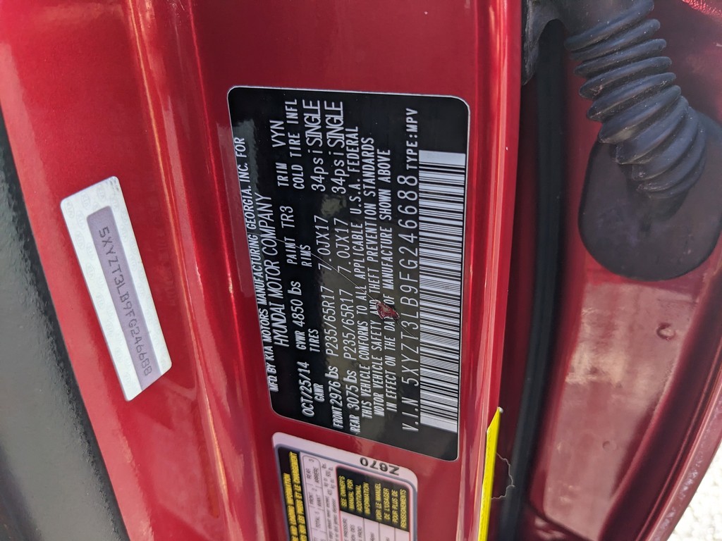 Hyundai Santa Fe Sport Vehicle Full-screen Gallery Image 30