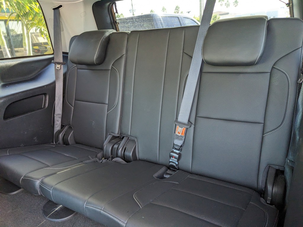 GMC Yukon Vehicle Full-screen Gallery Image 18