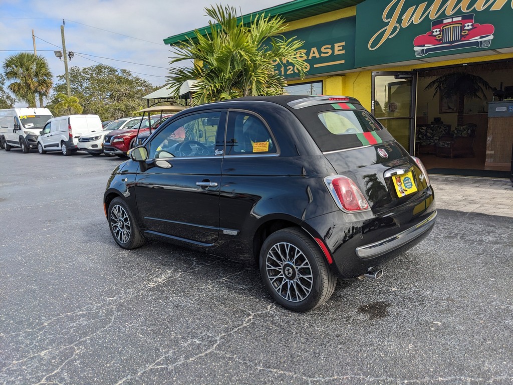 FIAT 500 Vehicle Full-screen Gallery Image 04