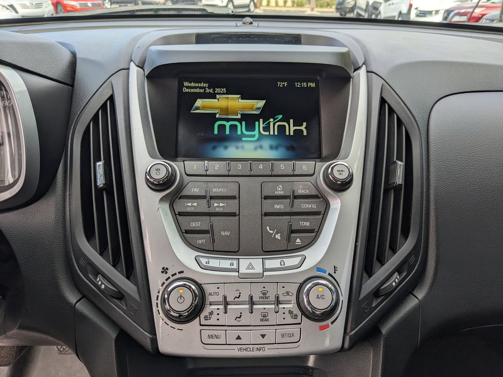 Chevrolet Equinox Vehicle Full-screen Gallery Image 21