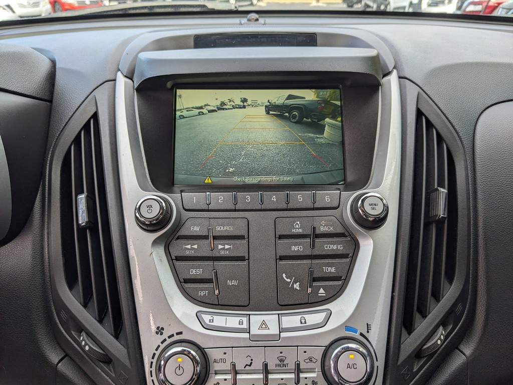 Chevrolet Equinox Vehicle Full-screen Gallery Image 22