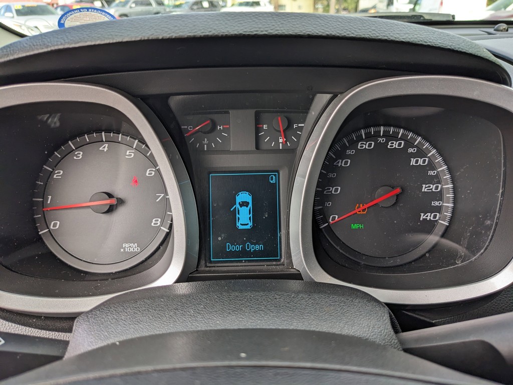 Chevrolet Equinox Vehicle Full-screen Gallery Image 30