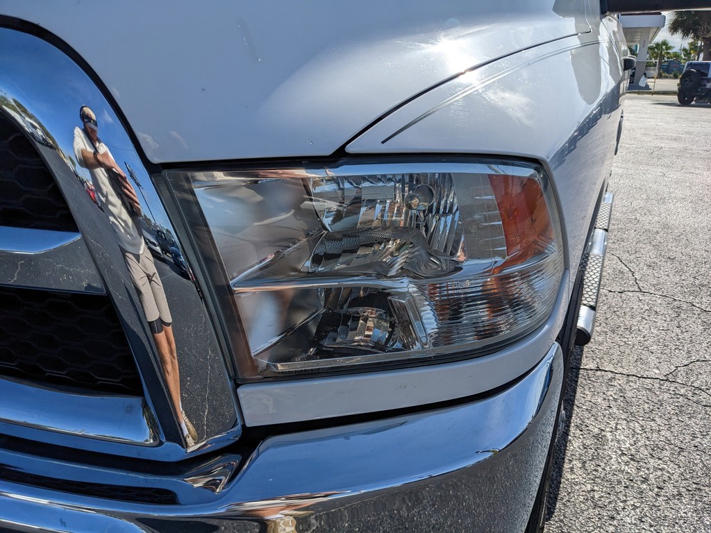 Ram 2500 Vehicle Full-screen Gallery Image 07