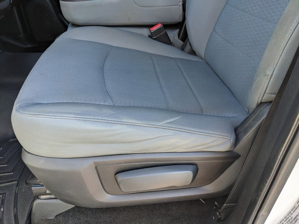 Ram 2500 Vehicle Full-screen Gallery Image 17