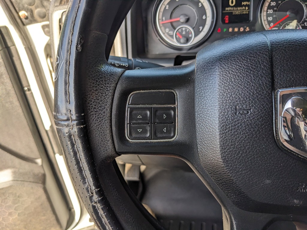 Ram 2500 Vehicle Full-screen Gallery Image 25