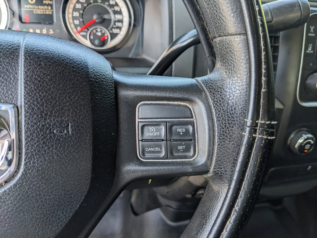 Ram 2500 Vehicle Full-screen Gallery Image 26
