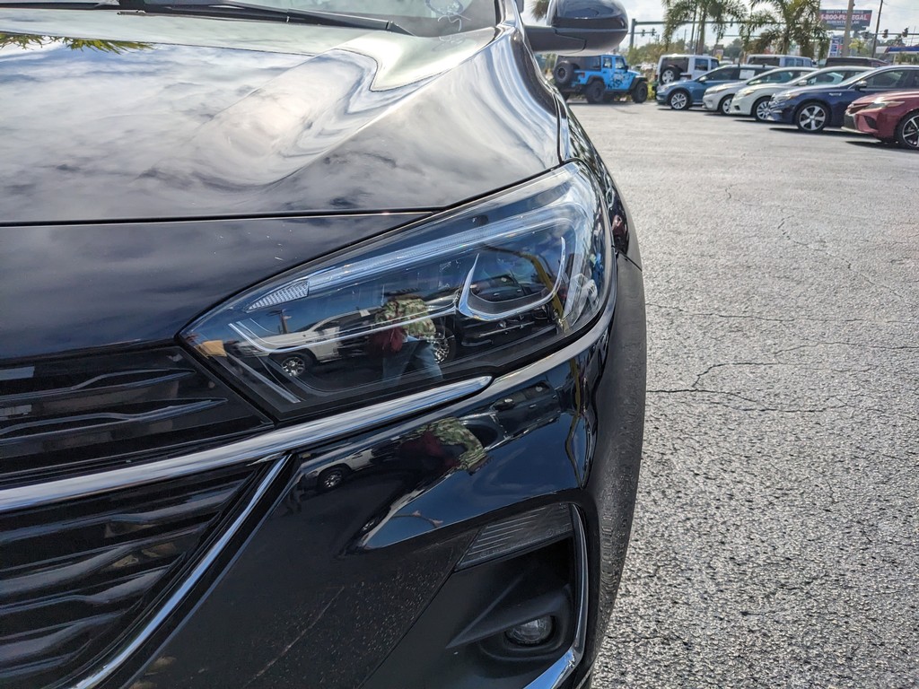 Buick Encore GX Vehicle Full-screen Gallery Image 07