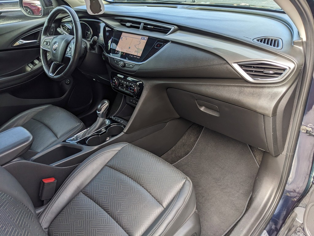 Buick Encore GX Vehicle Full-screen Gallery Image 12