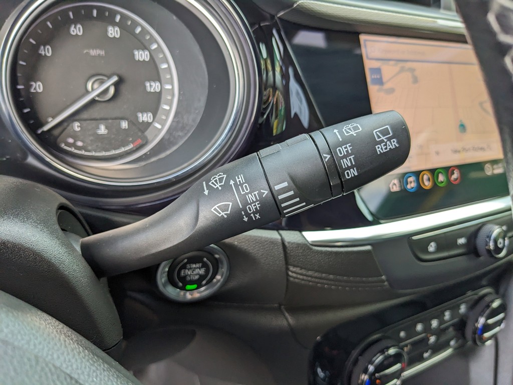 Buick Encore GX Vehicle Full-screen Gallery Image 31