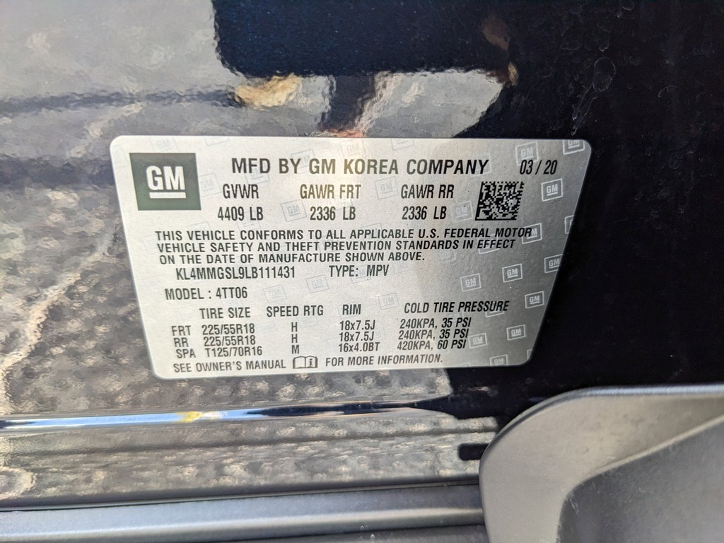 Buick Encore GX Vehicle Full-screen Gallery Image 35