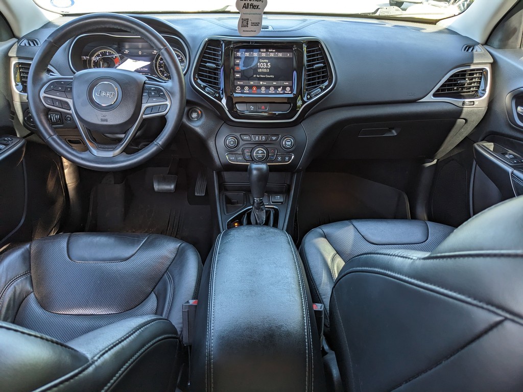 Jeep Cherokee Vehicle Full-screen Gallery Image 15