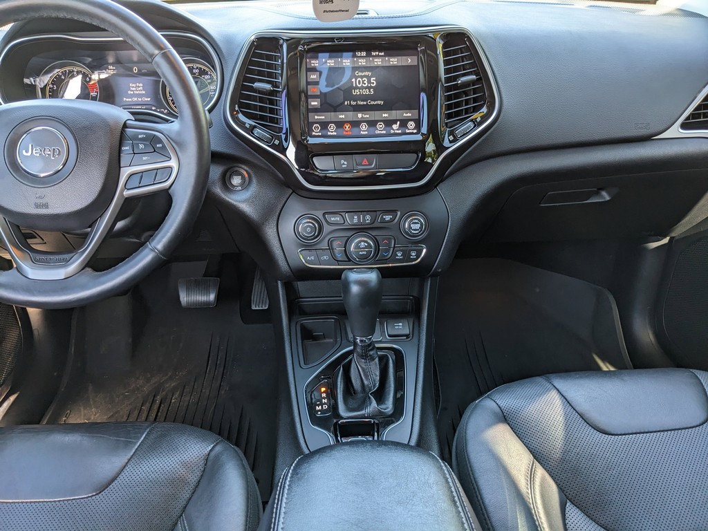 Jeep Cherokee Vehicle Full-screen Gallery Image 17