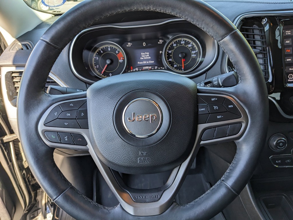 Jeep Cherokee Vehicle Full-screen Gallery Image 28