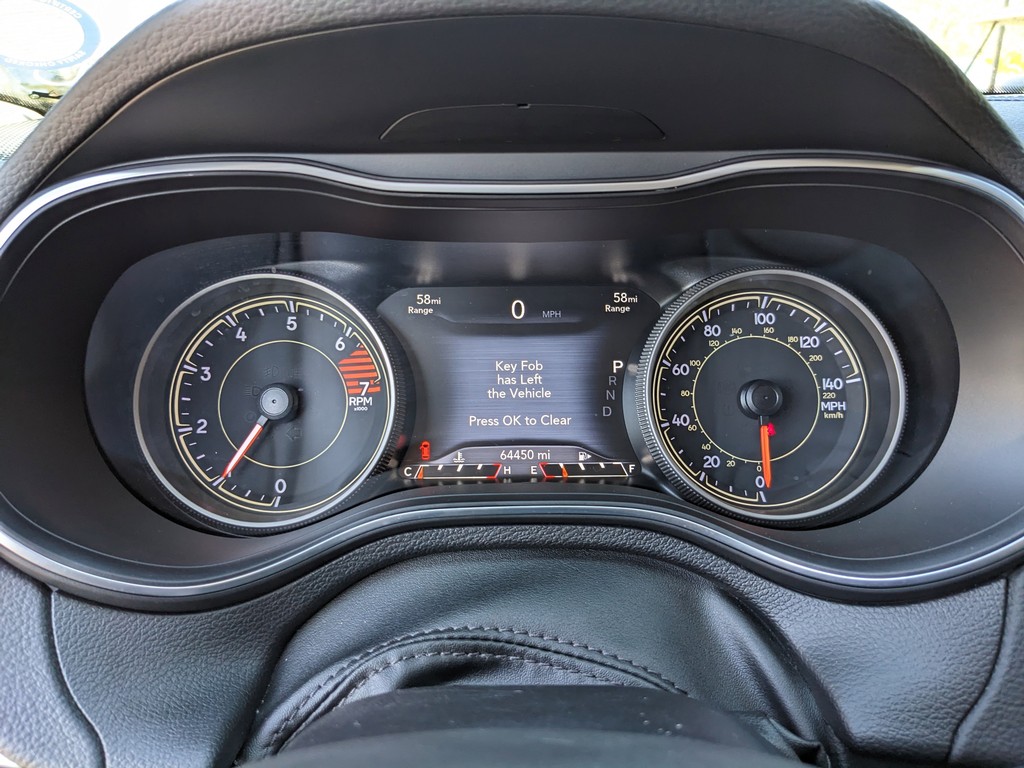 Jeep Cherokee Vehicle Full-screen Gallery Image 33