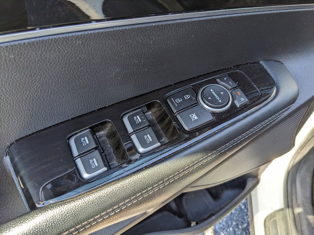 Kia Sorento Vehicle Full-screen Gallery Image 16