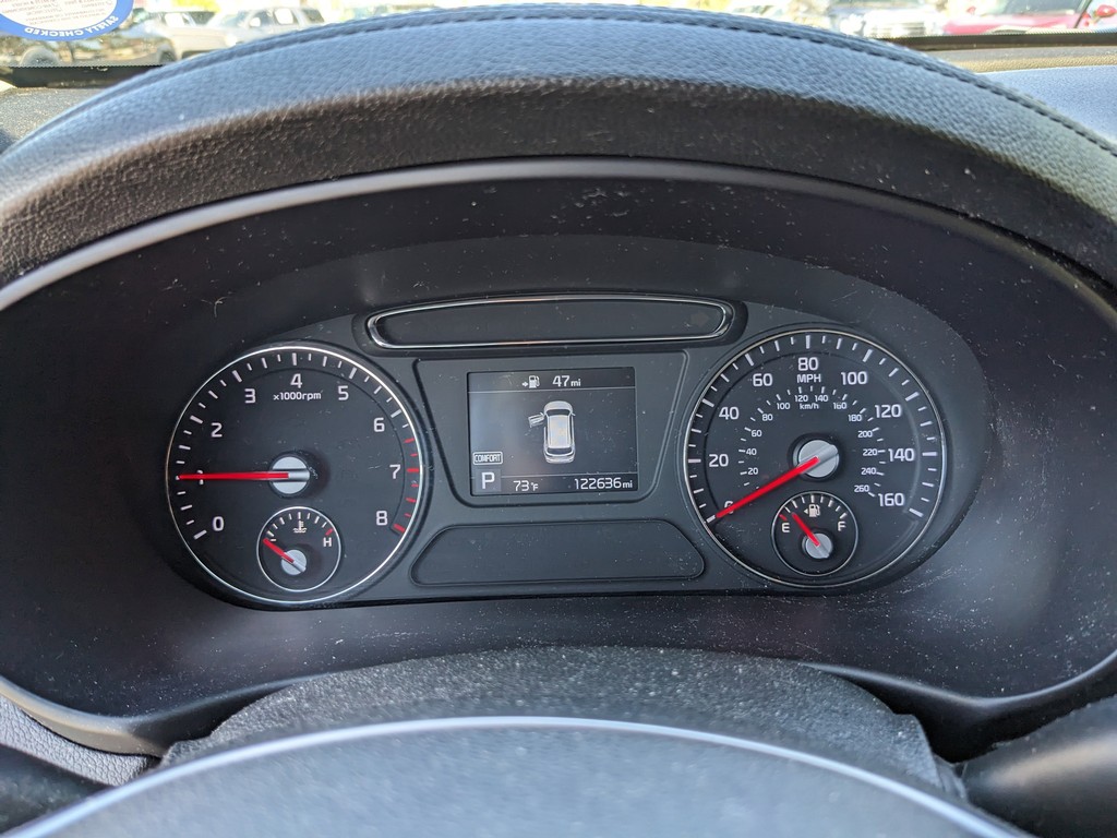 Kia Sorento Vehicle Full-screen Gallery Image 29