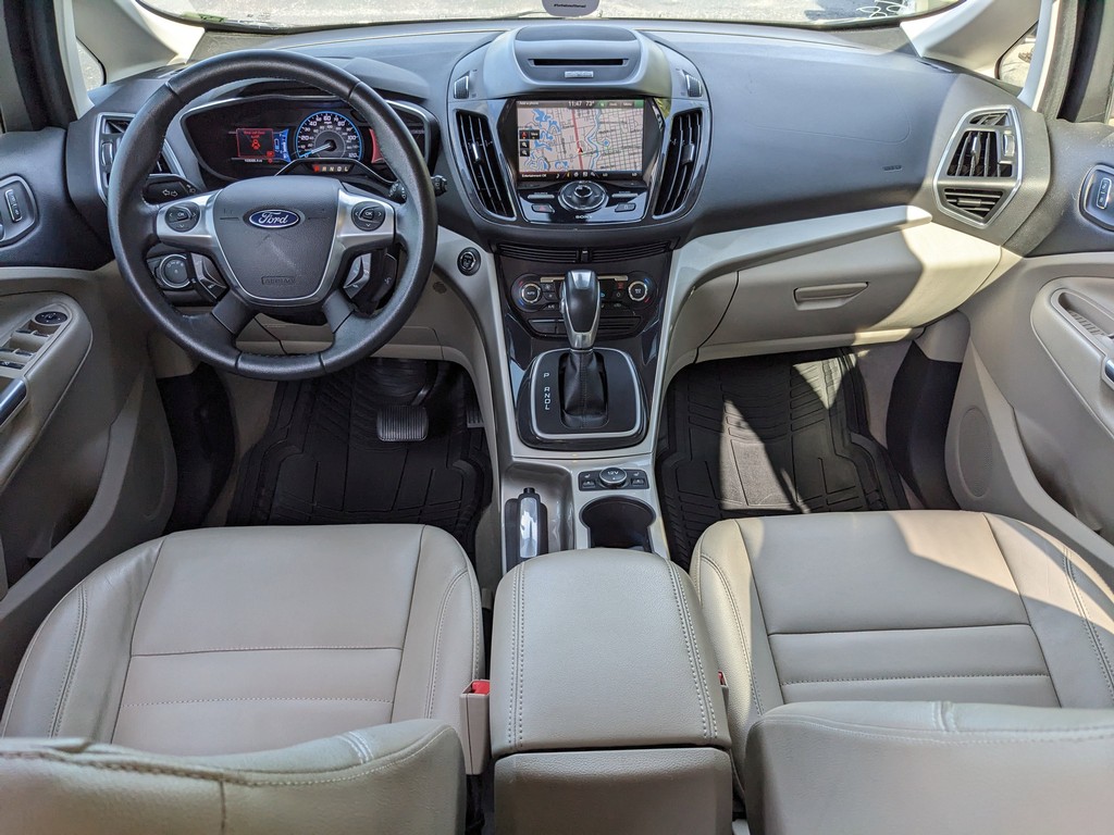 Ford C-Max Hybrid Vehicle Full-screen Gallery Image 14