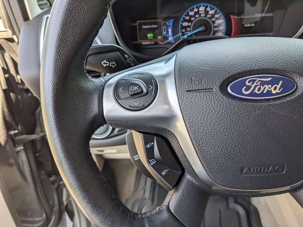 Ford C-Max Hybrid Vehicle Full-screen Gallery Image 29