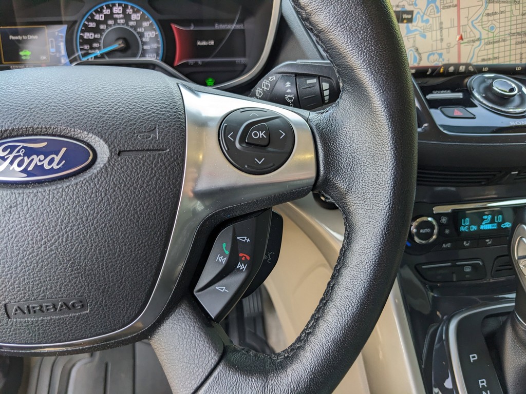 Ford C-Max Hybrid Vehicle Full-screen Gallery Image 30