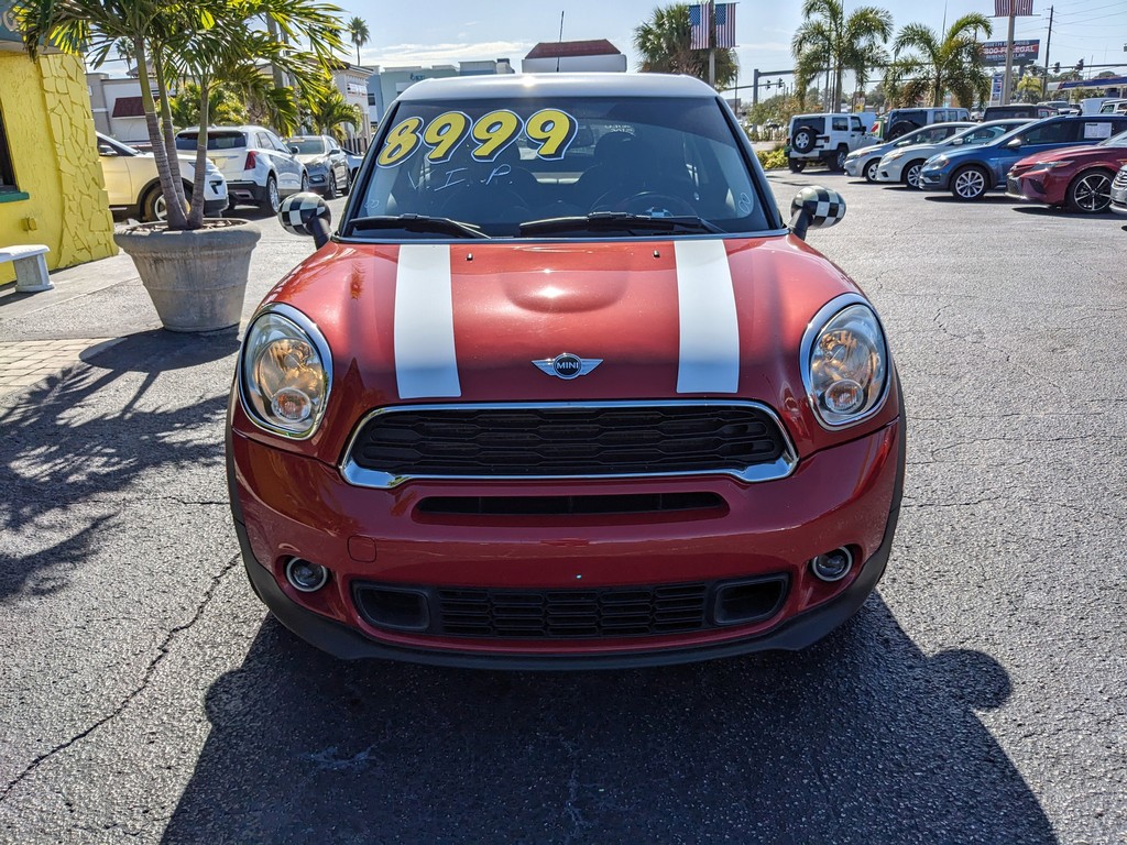 MINI Cooper Paceman Vehicle Full-screen Gallery Image 07