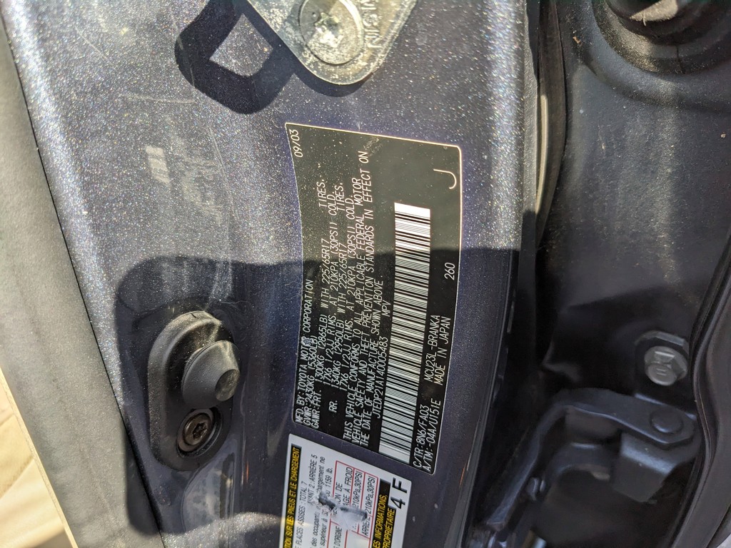 Toyota Highlander Vehicle Full-screen Gallery Image 32