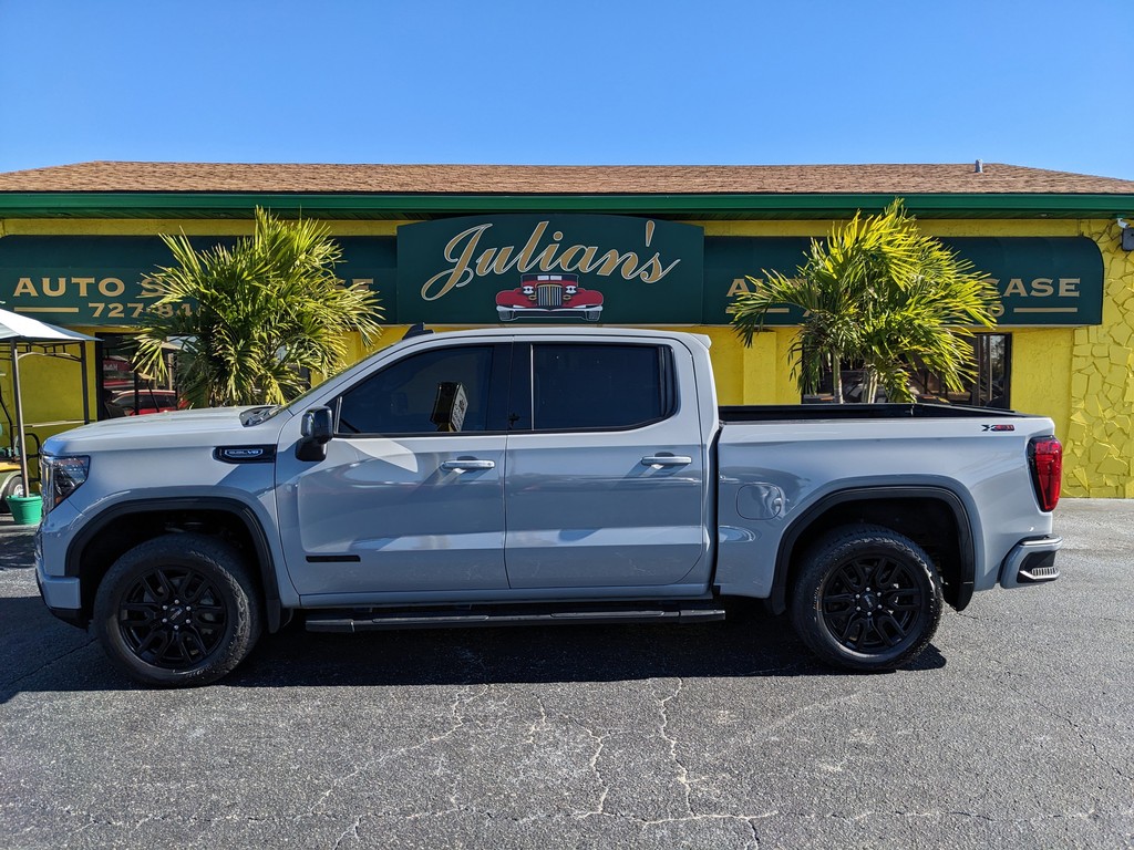GMC Sierra 1500 Vehicle Full-screen Gallery Image 03
