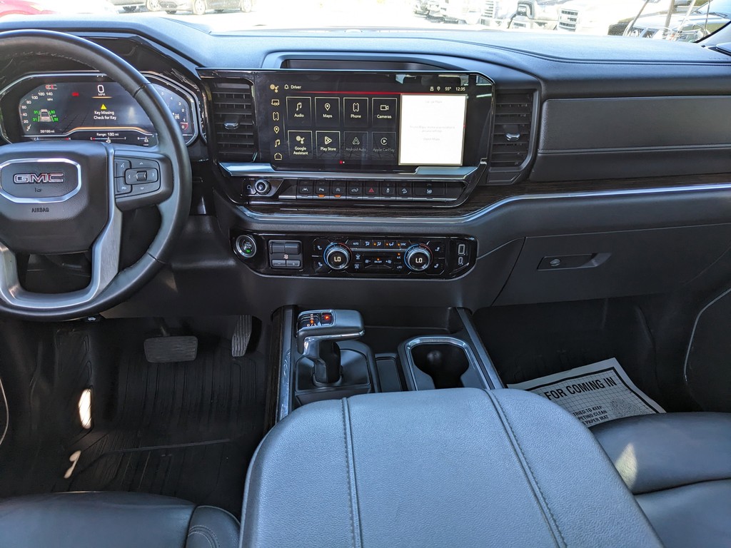 GMC Sierra 1500 Vehicle Full-screen Gallery Image 15