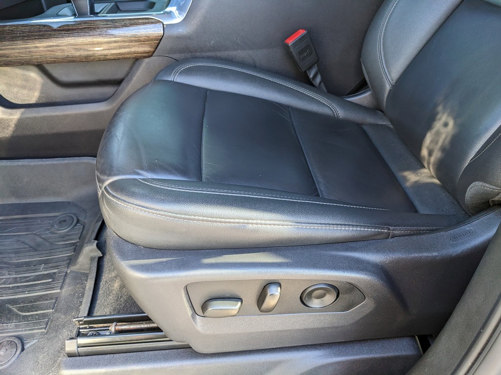 GMC Sierra 1500 Vehicle Full-screen Gallery Image 20