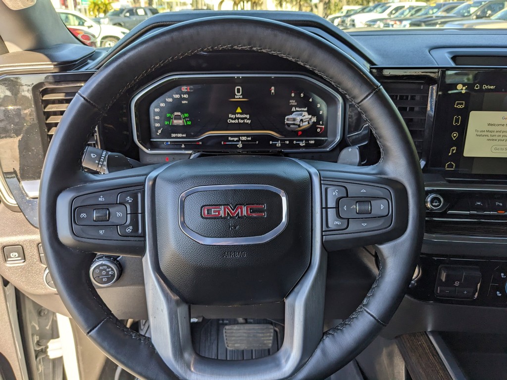 GMC Sierra 1500 Vehicle Full-screen Gallery Image 27