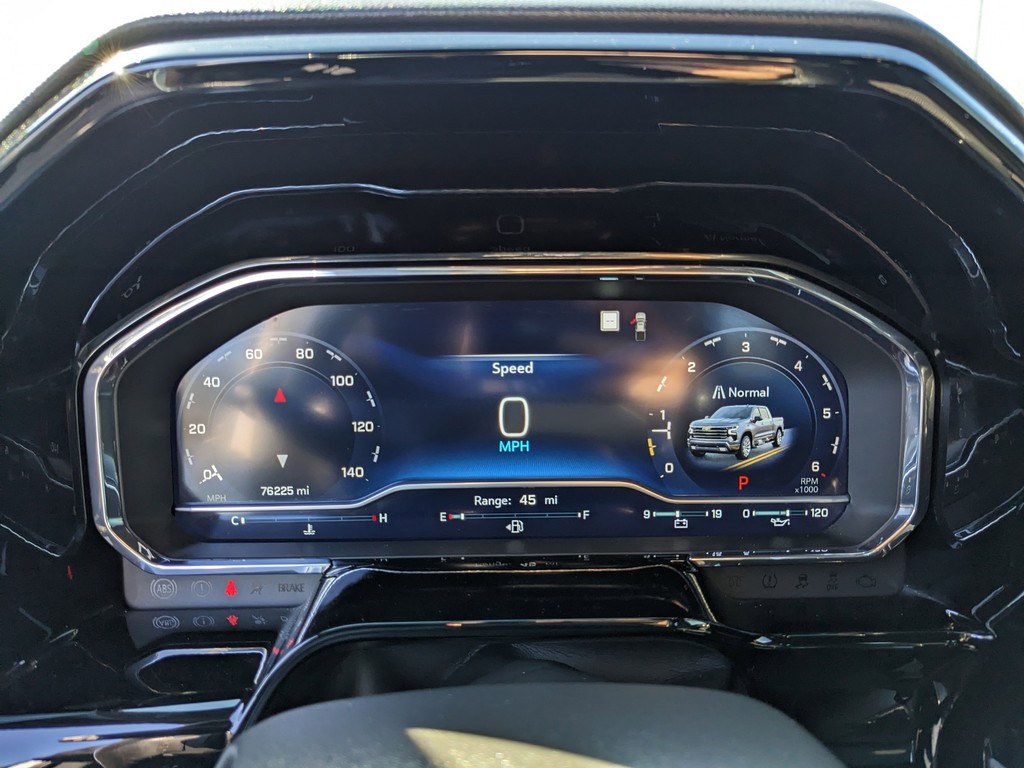 Chevrolet Silverado 1500 Vehicle Full-screen Gallery Image 27