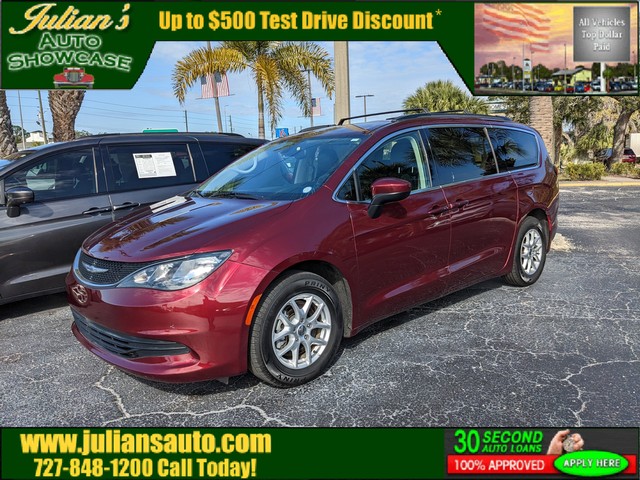 2020 Chrysler Voyager's photo