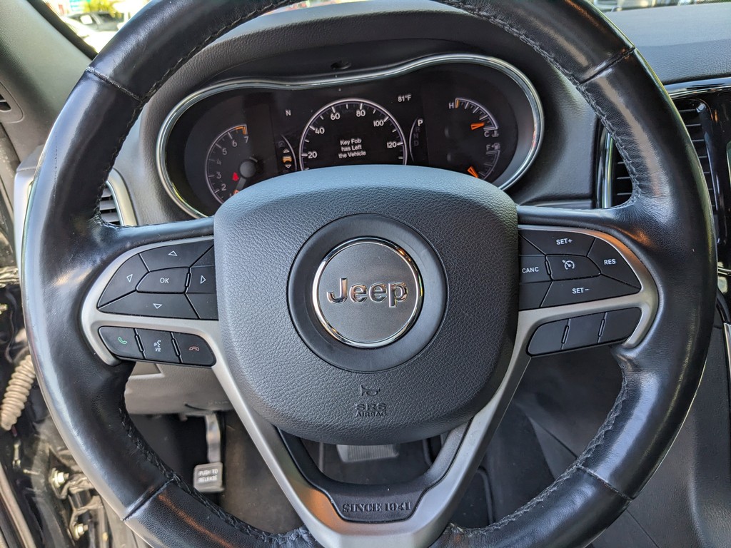 Jeep Grand Cherokee Vehicle Full-screen Gallery Image 25