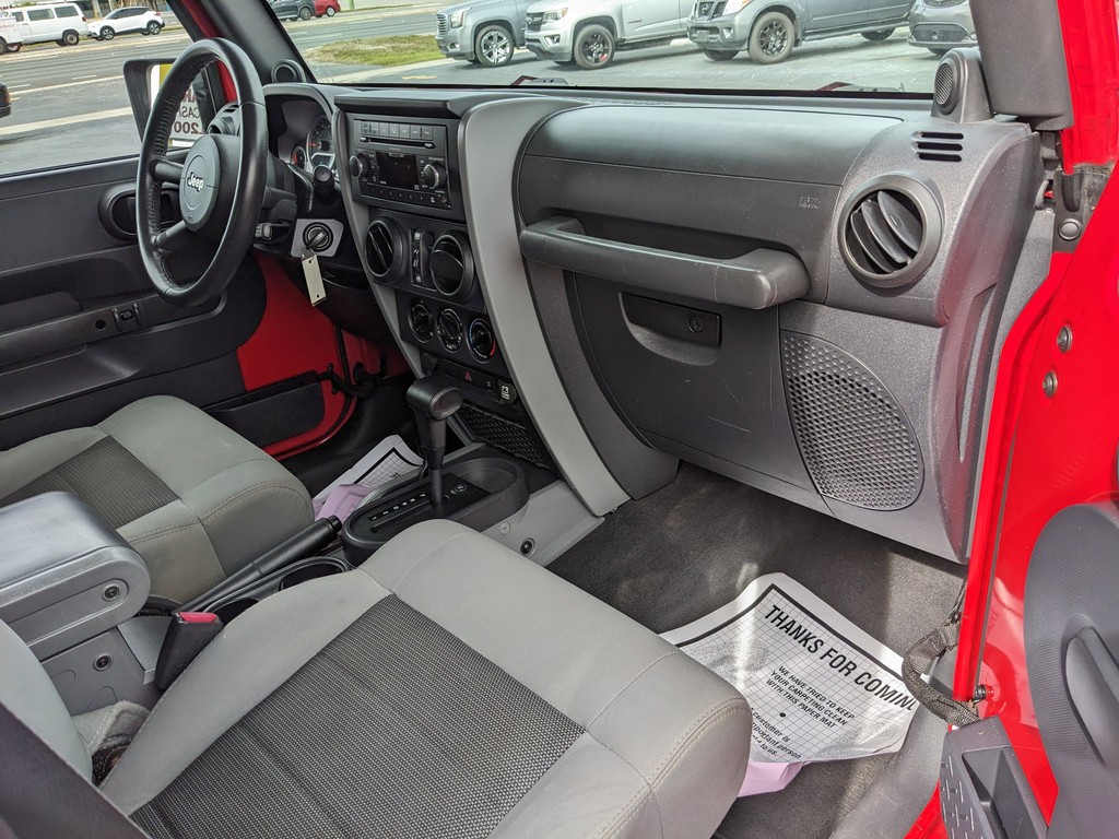 Jeep Wrangler Unlimited Vehicle Full-screen Gallery Image 08