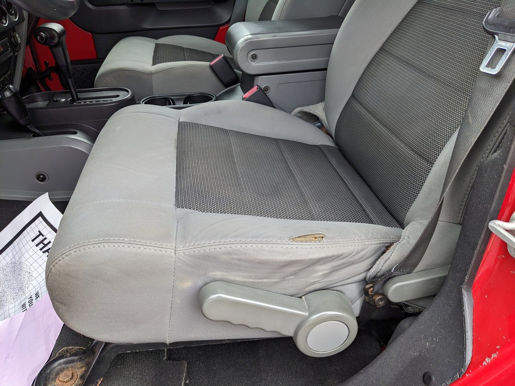 Jeep Wrangler Unlimited Vehicle Full-screen Gallery Image 15