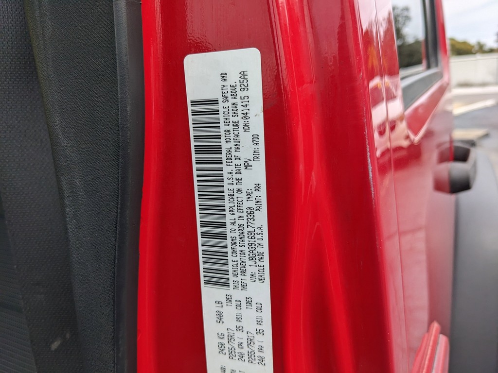 Jeep Wrangler Unlimited Vehicle Full-screen Gallery Image 26