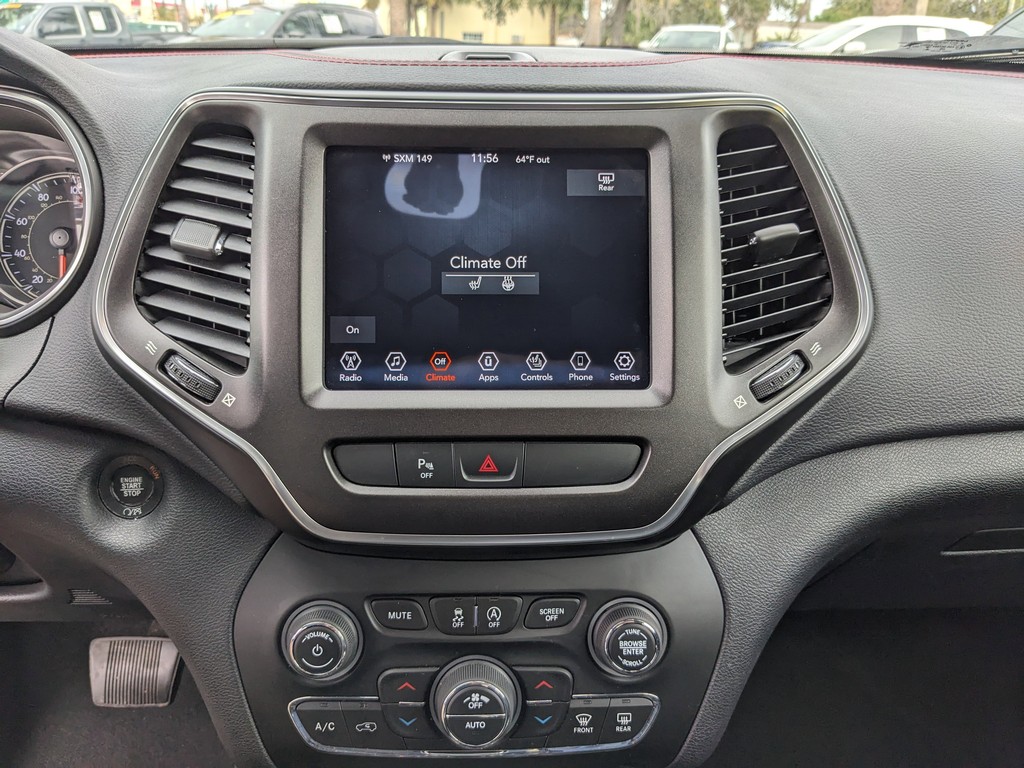 Jeep Cherokee Vehicle Full-screen Gallery Image 21