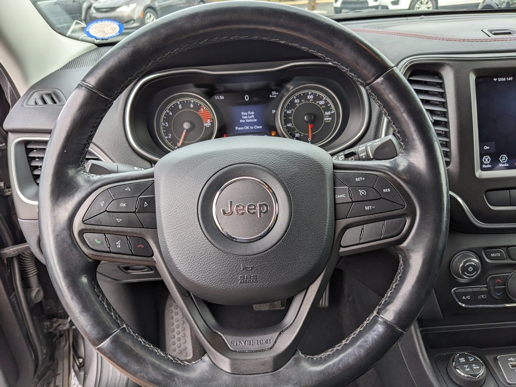 Jeep Cherokee Vehicle Full-screen Gallery Image 28