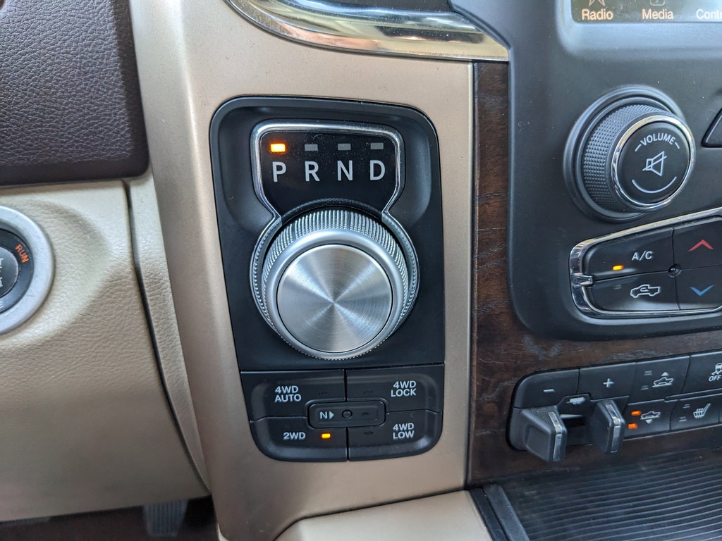 Ram 1500 Vehicle Full-screen Gallery Image 21