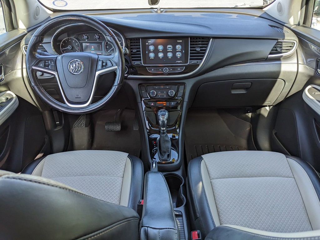 Buick Encore Vehicle Full-screen Gallery Image 10