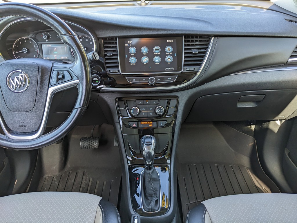 Buick Encore Vehicle Full-screen Gallery Image 12