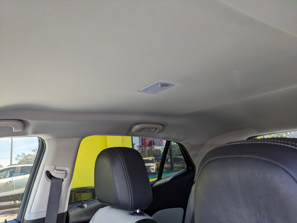 Buick Encore Vehicle Full-screen Gallery Image 17