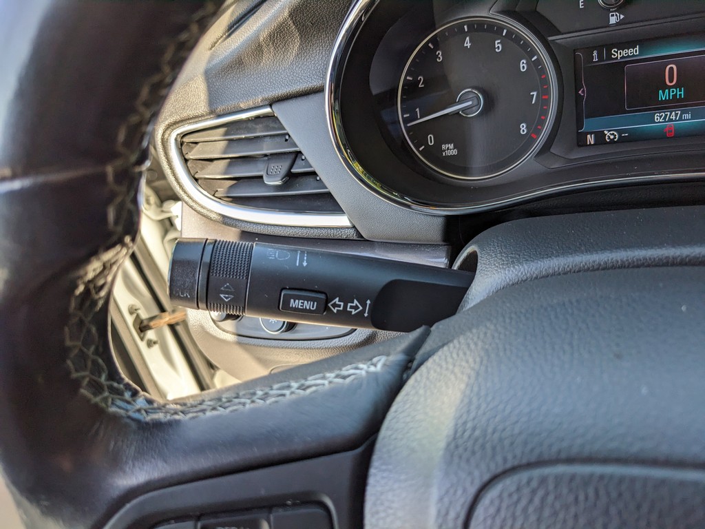 Buick Encore Vehicle Full-screen Gallery Image 26