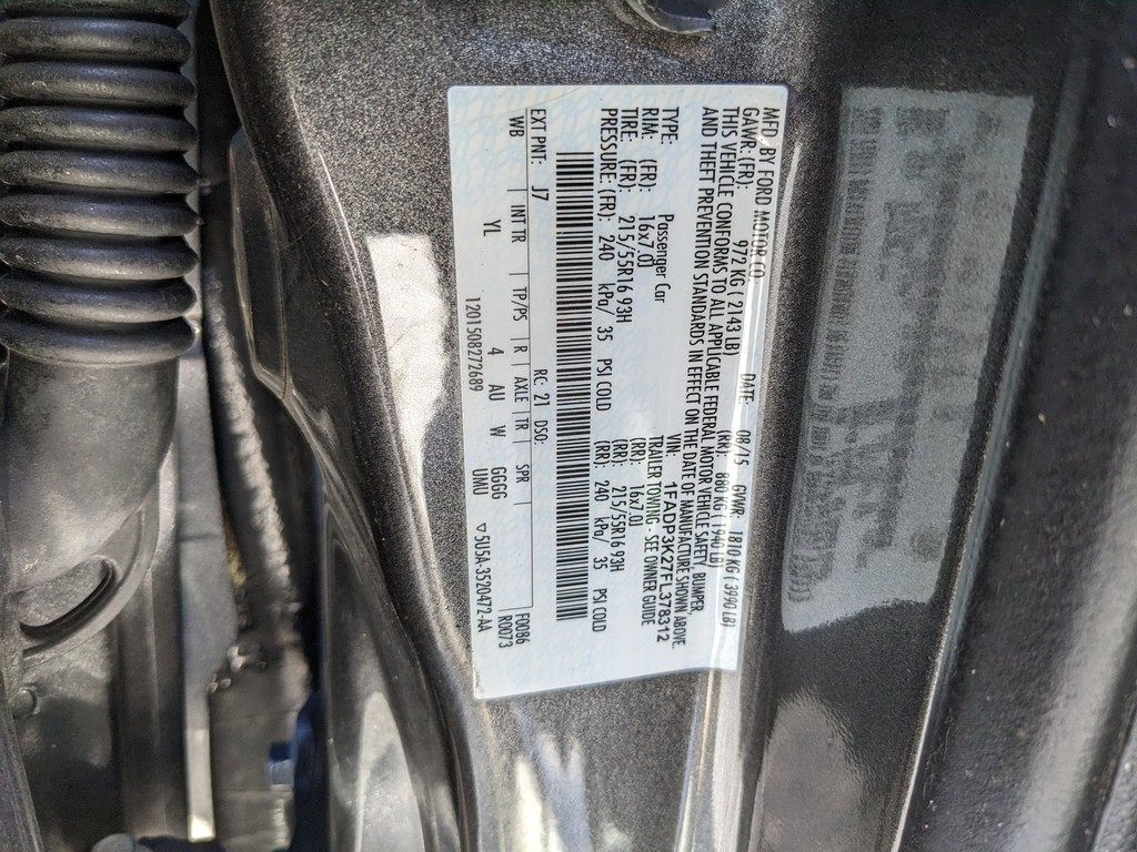 Ford Focus Vehicle Full-screen Gallery Image 32